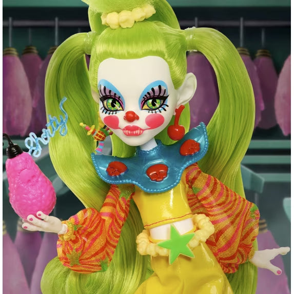 Killer Klowns Skullector Doll